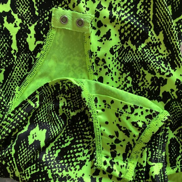 Womens Snake Animal Print Bodysuit Cut Out Front Short Sleeves One Piece Leotard - Picture 8 of 9